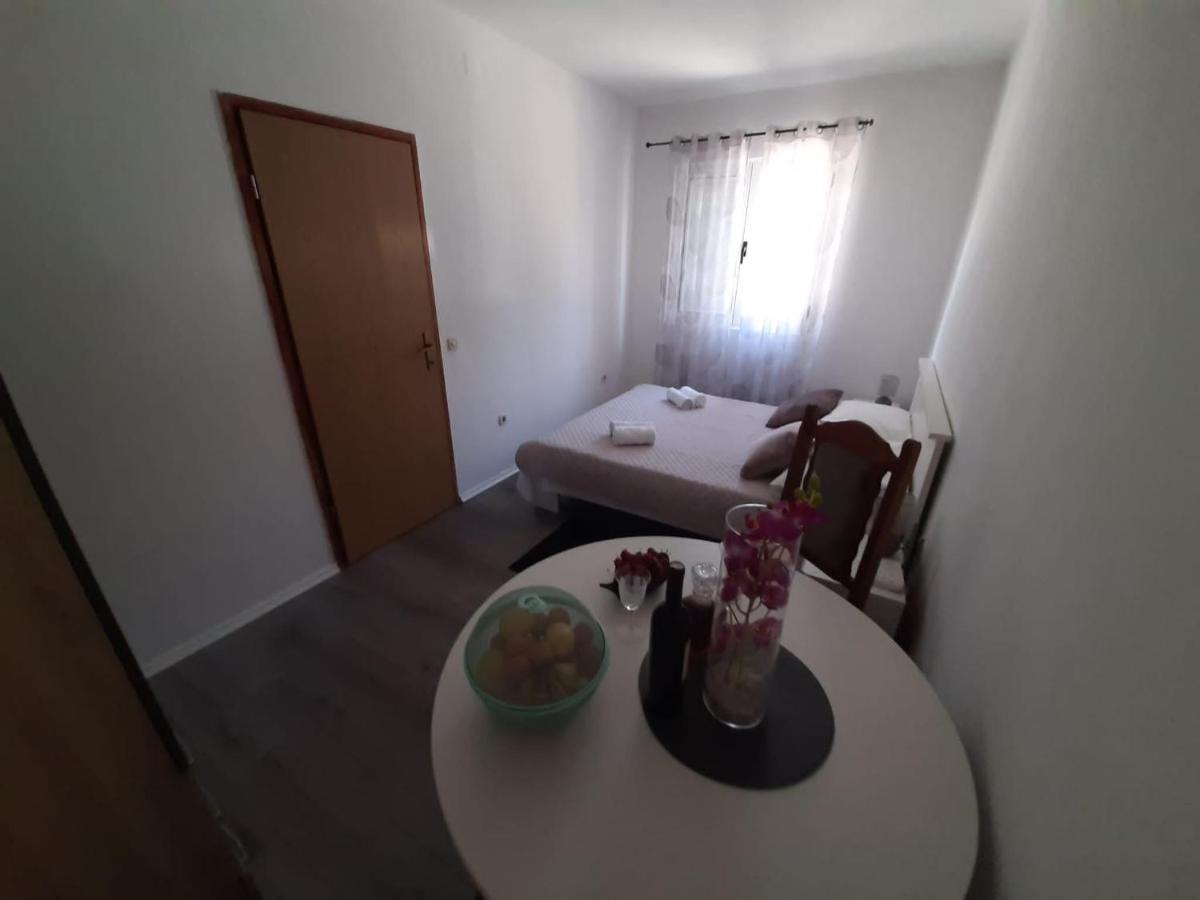 Apartman Jadranka Rogotin Zewnętrze zdjęcie