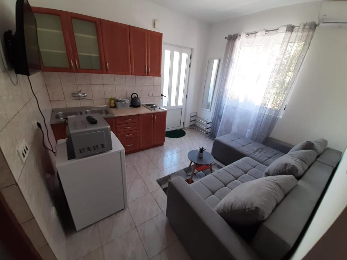 Apartman Jadranka Rogotin Zewnętrze zdjęcie
